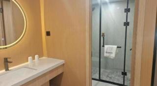 GreenTree Inn Shanghai Songjiang WanDa Plaza RonGMEi Road Express Hotel - 9