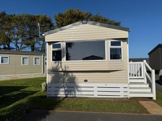 Captain's Cabin - Brixham - with designated parking - 9