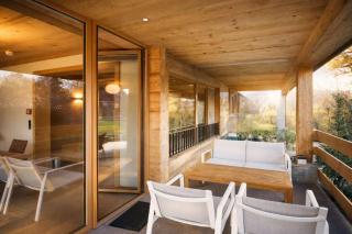 RACING Suite with Terrace, Pool & Sauna Access, AlpenLuxus Collection - 9