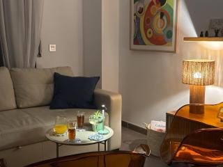 Smart Penthouse with Terrace 10min Walk to Beach - 2