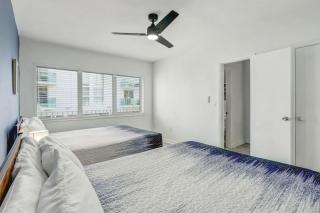 Miami Beach 1BR Apt with 3 Queens & Workspace - 4