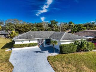 3BR Family Pool Oasis - 15 Min to Anna Maria Island - Bradenton - 4