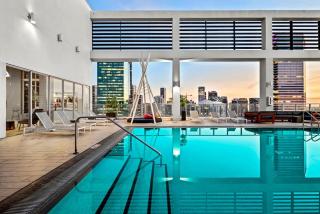 Downtown Miami Condo with Balcony & Rooftop Pool - 3