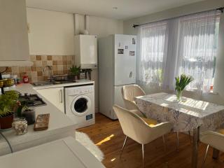 Stylish flat with parking close to many beautiful Cornish beaches - 5