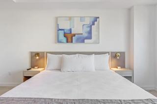 Luxury 2BR In Miami Worldcenter - Resort Amenities - 2