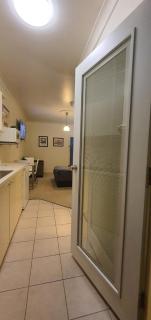 Apartment in Griffith with Free Parking & Wi-fi - 3