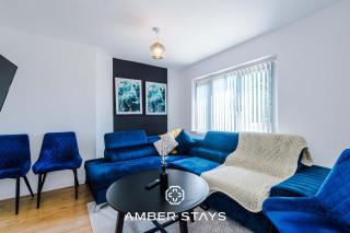 Spacious 4 Bed House in Birmingham City Centre, Ideal for long term with Free Parking! - Birmingham - 0