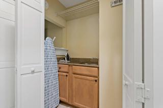 Spacious Hyde Park | Townhouse + Private Apartment - 2