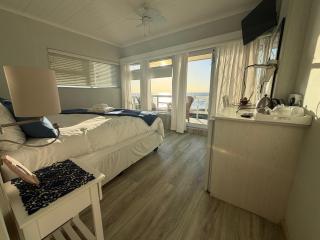 On the Rocks Bed & Breakfast - 6