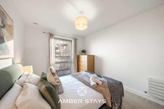 Spacious 1 Bed in Canning Town by Amber Stays, Perfect for Long Term Stays, Sleeps 2 - 0