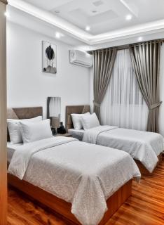 pyramids view luxury apartment - 8