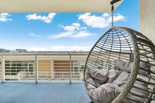 Palm Place Heart of Miami with Parking Pool and Gym - 6