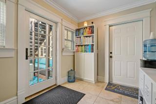 Hyde Park Luxe Townhouse + Private Apartment - 1