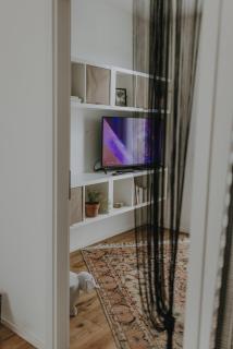BnB MAVIE & Whirlpool - 1