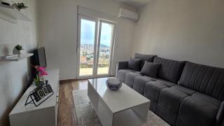 The Royal view 2 - 3