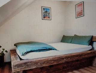 Zentrales Apartment mit 3 En-Suite Schlafzimmern und Parkplatz in Frankfurt - 4