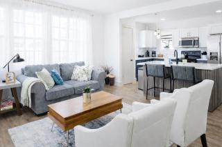 5 Bedroom Home Sleeps 10, Avondale Jacksonville, Ping Pong, Screened Porch, Parking - 7