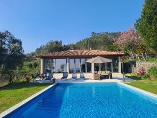 The Pool House - Longos - 9