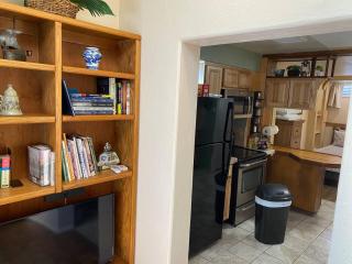 Cozy downtown studio. Extended Stay - 2