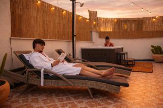 Zisa Top Romantic Terrace & Private outdoor Jacuzzi - 5