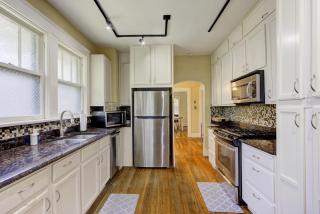 1927 Family Craftsman Cottage - Ideal Location - Memphis - 1