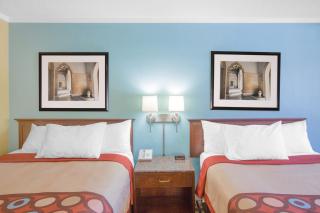 Super 8 by Wyndham Jasper - Jasper - 9