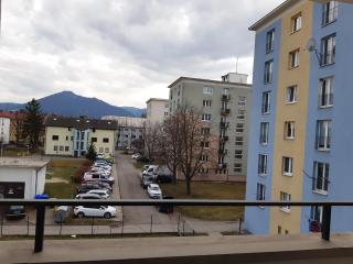 Slnečný apartmán pri stanici - 5