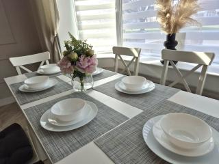 Spotless 2BR Flat with Parking, Garden, Wifi, Netflix, Sleeps 6 - 5