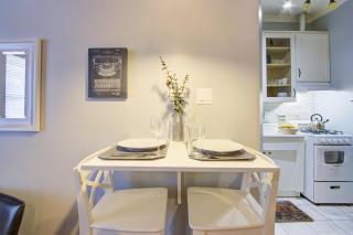 Splendid Colonial in Midtown with Parking - 2