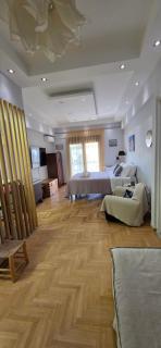 m&s apartment omonoia - 6