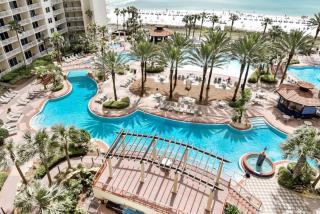 Beachfront 3BR Resort Pool Beach Chairs - 9