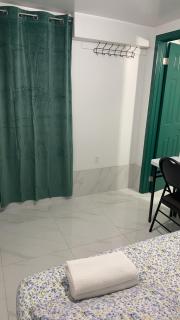 586 Hotel - 9