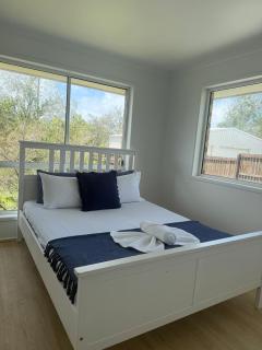 Coastal Stay Pet Friendly Home Near the Beach - 8