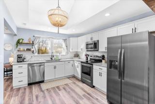 Fulton Hill Grove! Trendy and Central Hide-a-way! - 8