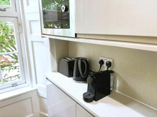 4 Bedroom Modern Spacious Apt - Edinburgh Old Town - 6