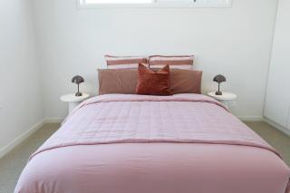 Avenue Pool House, 3 bedroom, Garage, Aircon, Pool - 5