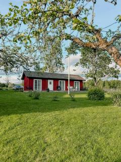 House By Stream With Jetty And Apples In Löa - 0