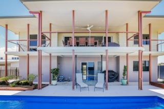 Barrier Reef beach House - 2