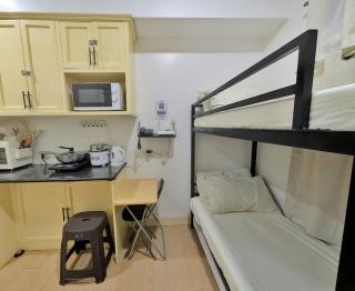 Studio Unit at the center of Alabang - Manila - 7
