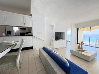 904 Bermudas - Stunning seaviews & beach access - 3BR Umhlanga - Durban - 3