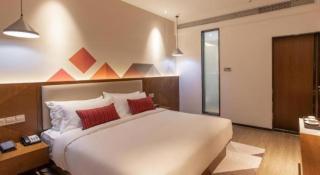 Borrman Hotel Guilin Railway Station Two Rivers and Four Lakes - Guilin - 9