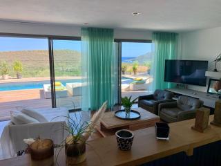 Villa avec vue sur la baie de Santa Giulia à Porto-Vecchio - 0