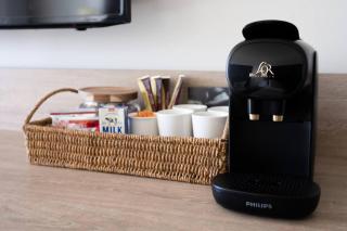 Ocean View Studio • Steps to Beach • Sleeps 4 - 1