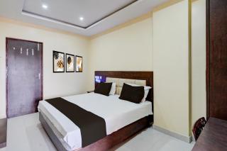 Townhouse Kanithi Road Formerly RR Function Hall Luxury Rooms - 4