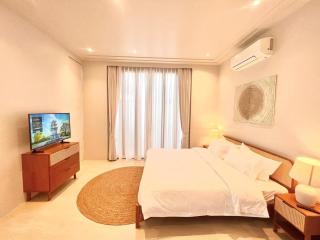 White lotus villa - 1