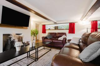 Modern 6 Bedroom home by 53 Degrees Property in Cheshire sleeps 12 - 9