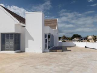 Drome & Destiny Accommodation - 9