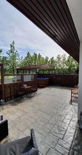 Iceland Luxury Home with Hot Tub & Sauna-Prime Solar Eclipse Location 2026 - 6