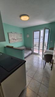 Apartment Bunjo's Beach House - Trogir - 2