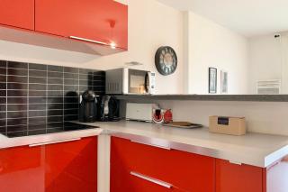 #D1 The red one Studio sofa bed Near GEM train station - Grenoble - 1